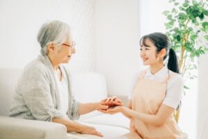 訪問看護師になるには資格が必要？必要な知識やスキルもあわせて解説