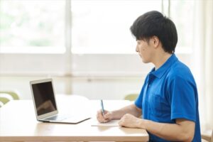 ケースワーカーはどこにいる？仕事内容や訪問看護との連携について解説
