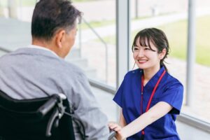 看護師の休みはどれくらい？平均日数や休みやすい職場の特徴を解説