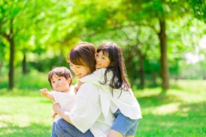 子育て中に精神的な不調を感じたら｜育児ノイローゼ・産後うつの乗り越え方と相談先