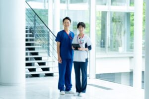 精神科と心療内科の違いとは？症状別の治療内容と訪問看護の役割