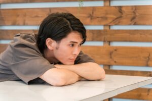 無気力症候群とは？原因・治し方｜診断基準と対処法を詳しく解説