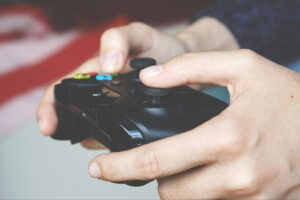 ゲーム障害とは？原因やセルフチェックと対策